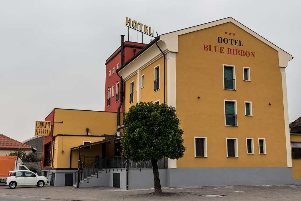 Hotel Blue Ribbon فيرتشيلي المظهر الخارجي الصورة
