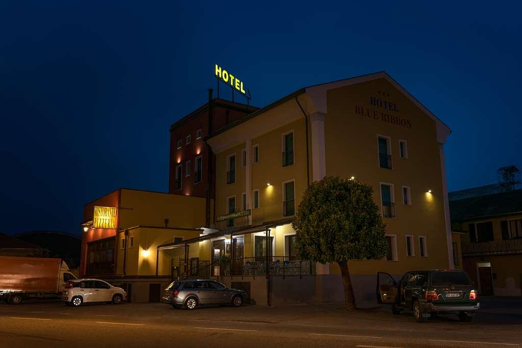 Hotel Blue Ribbon فيرتشيلي المظهر الخارجي الصورة